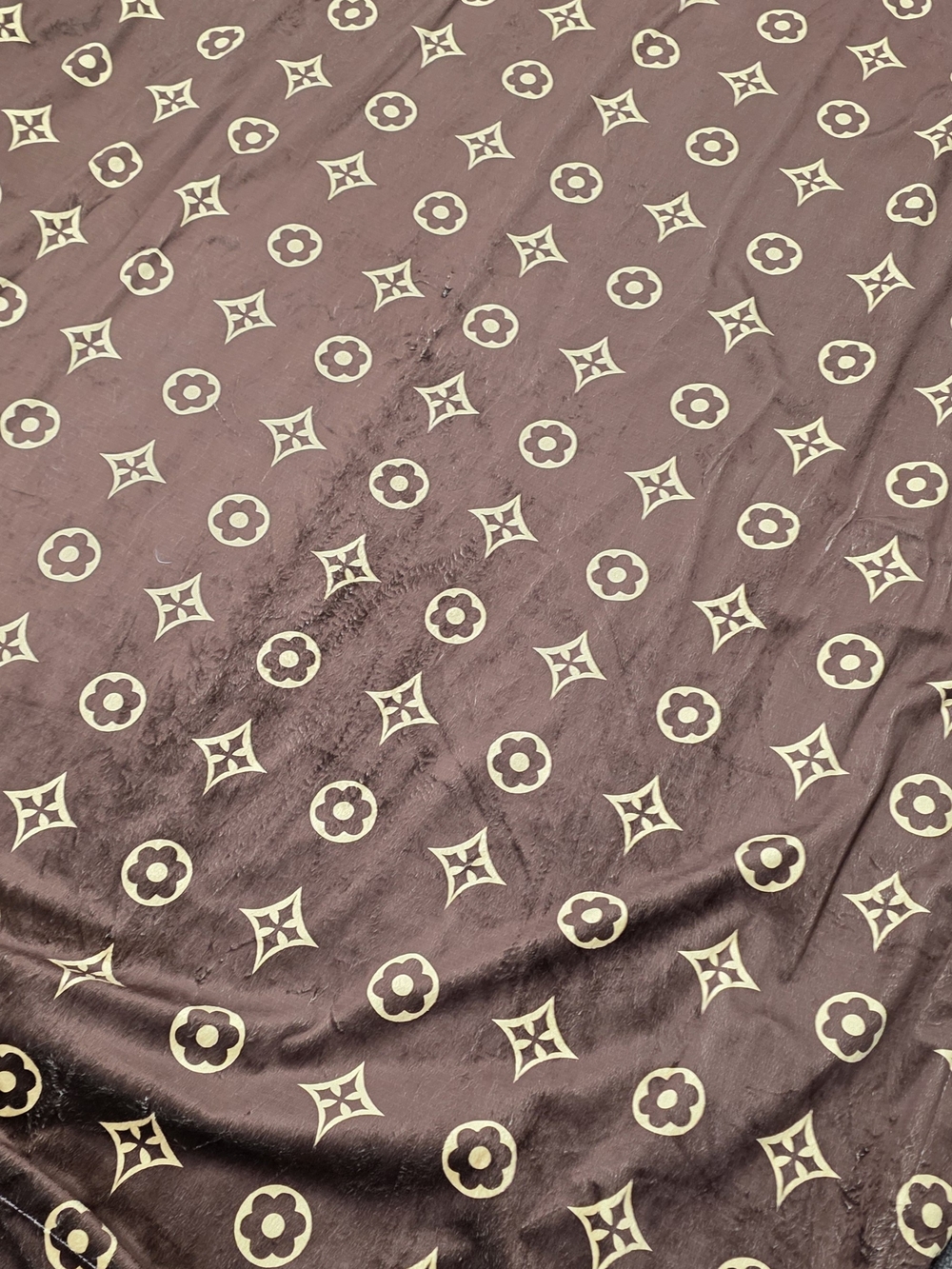 Custom MINKY- 60X72 Plush Patterned Brown & Cream Throw Blanket - Unbranded.